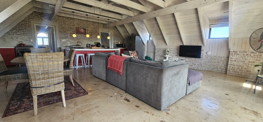 5 Bedroom Property for Sale in Middedorp Western Cape